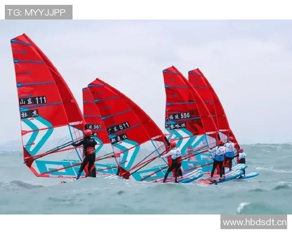 中国队晋级奥运帆船决赛，比赛画面美如画